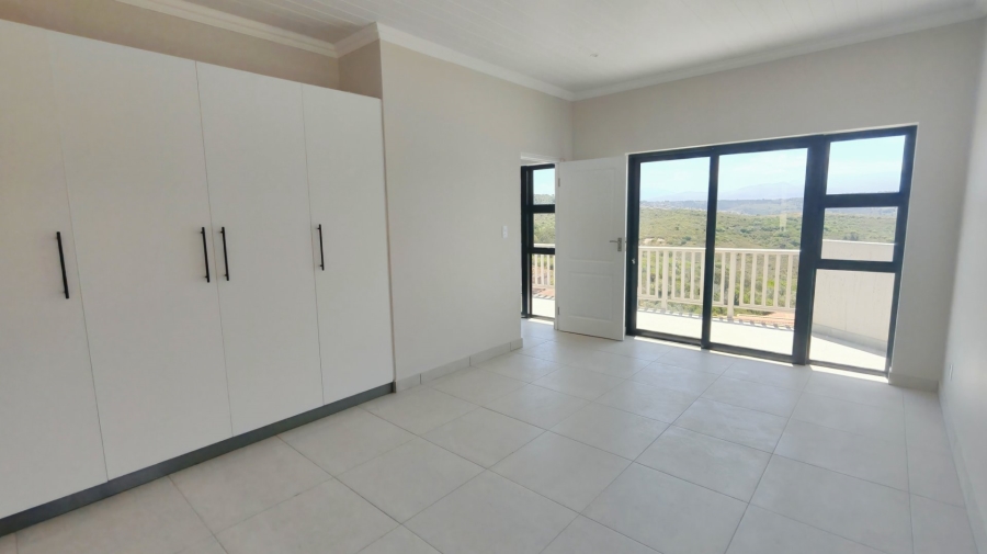 3 Bedroom Property for Sale in Avonddans Western Cape